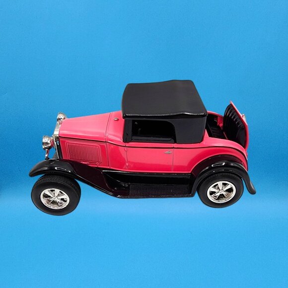 Vintage 1992 Liberty Classics Pink Ford Model A Roadster Coin Bank w/ Box & Key - Picture 7 of 11